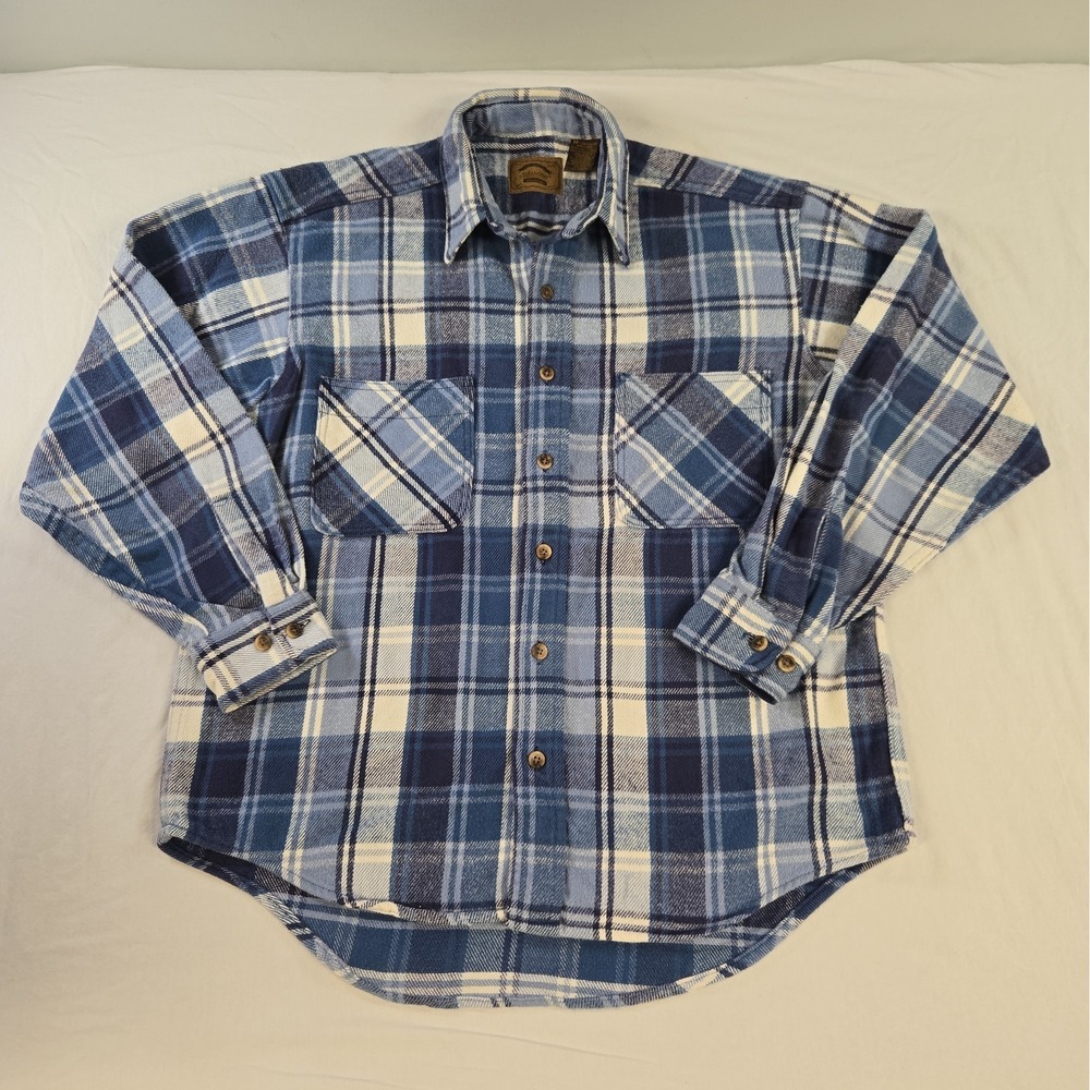 St. John's Bay Heavyweight Flannel Plaid Men Size Medium Blue Long Sleeve